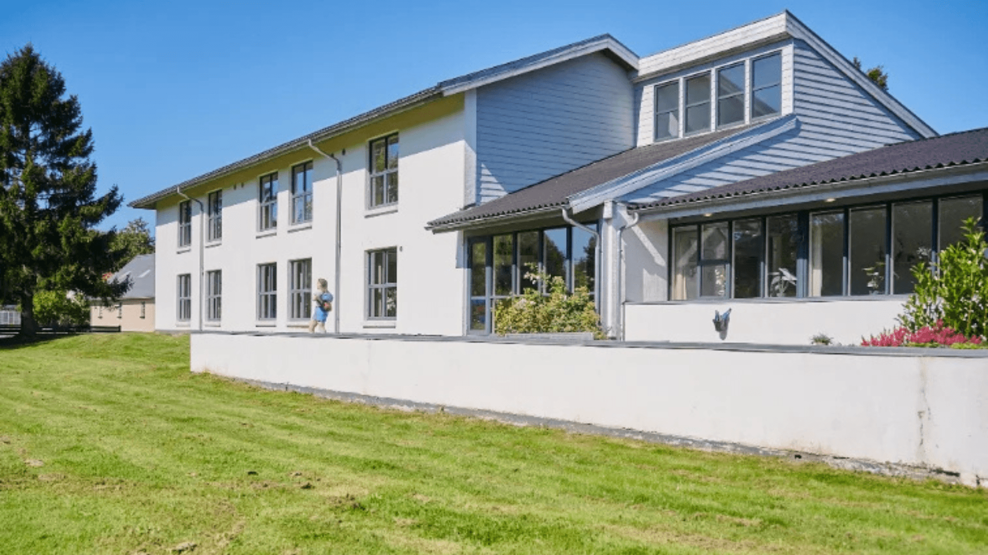 In front of Danhostel Vejle